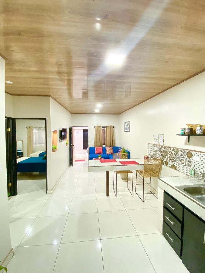 Pura Vida Apartment. 5 Min From Airport Alajuela Eksteriør billede
