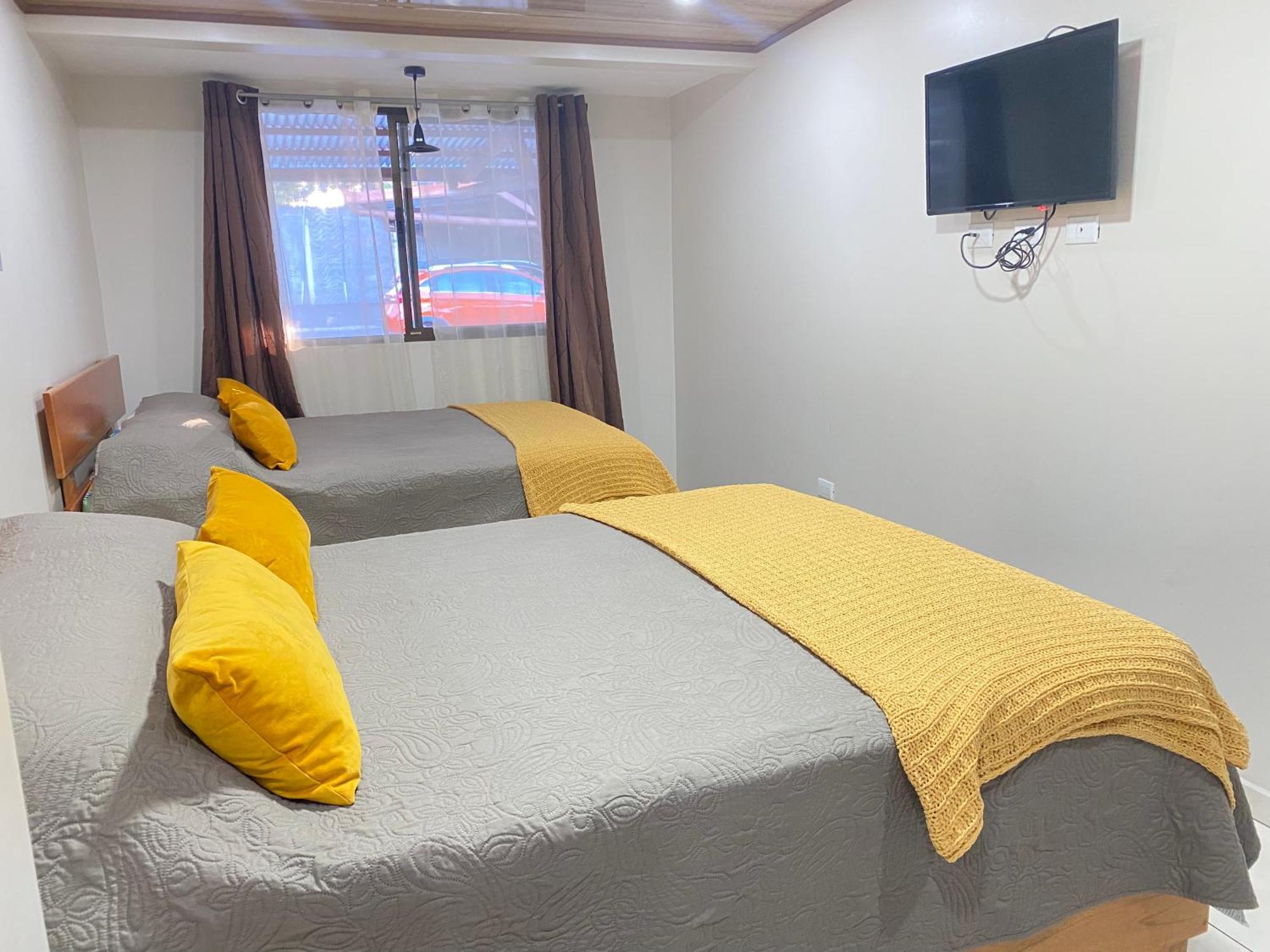 Pura Vida Apartment. 5 Min From Airport Alajuela Eksteriør billede