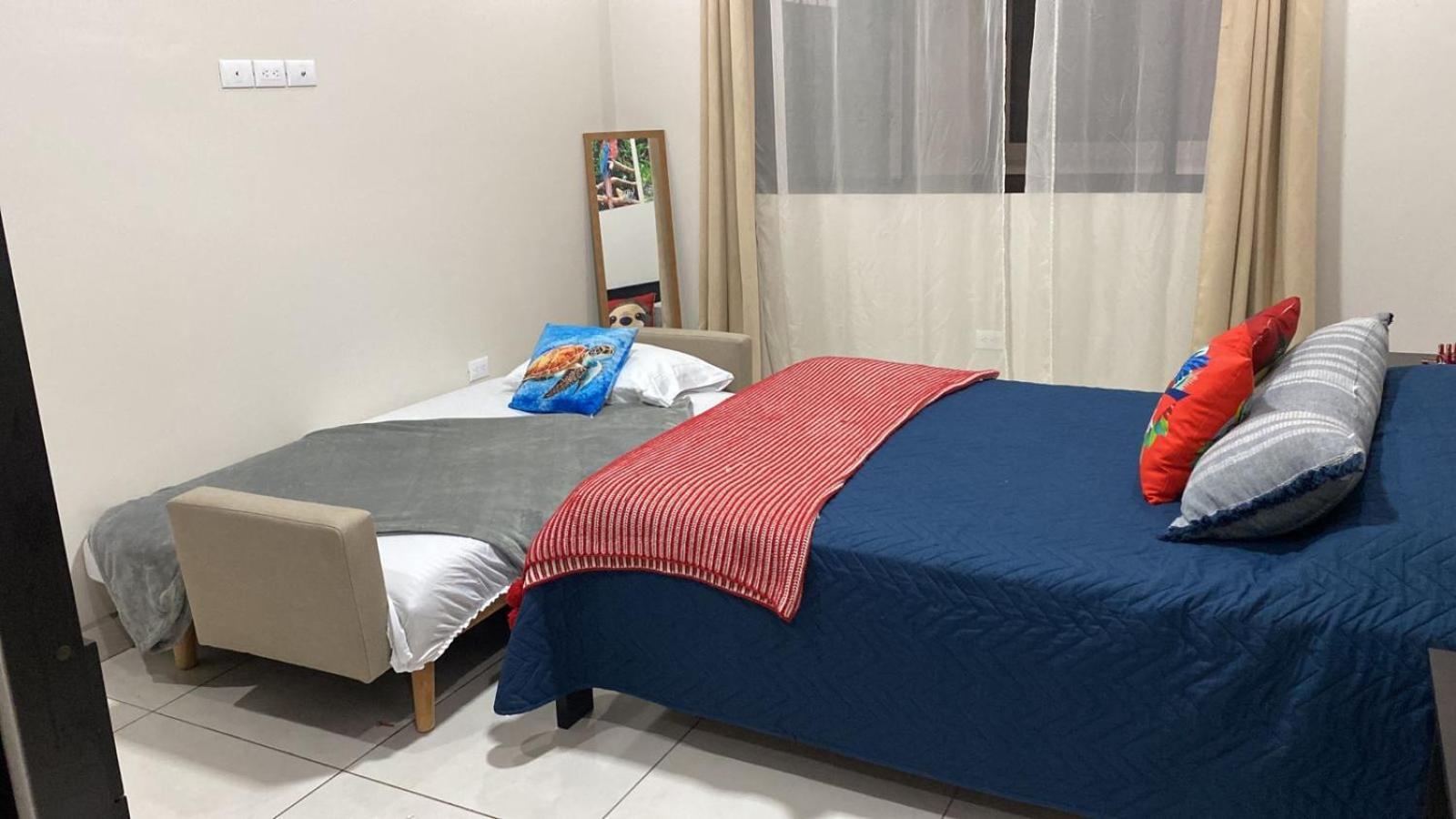 Pura Vida Apartment. 5 Min From Airport Alajuela Eksteriør billede